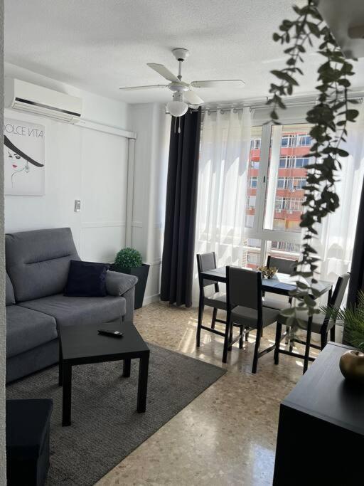 Apartments In Center 토레몰리노스 외부 사진