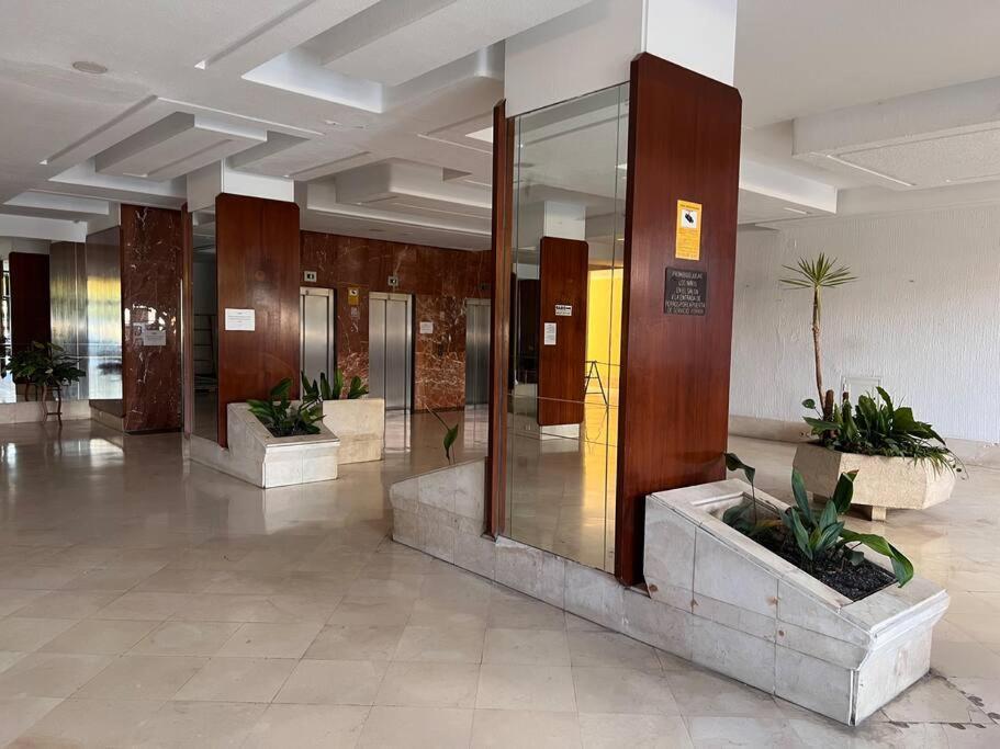 Apartments In Center 토레몰리노스 외부 사진