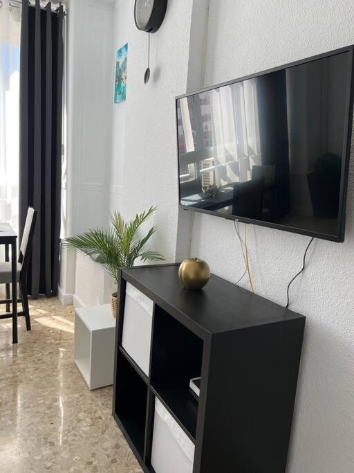 Apartments In Center 토레몰리노스 외부 사진
